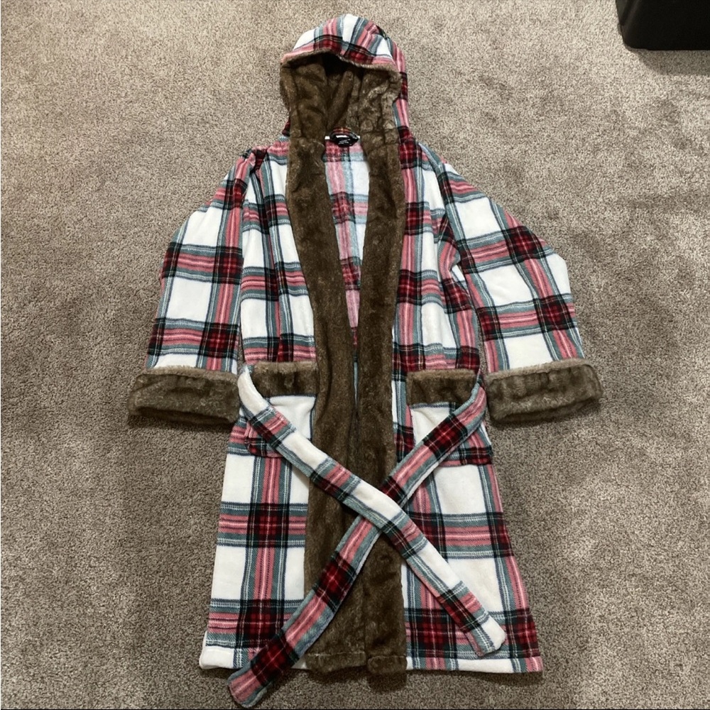 Members Mark Luxury Plush Robe S/M Warm Soft Cozy Festive And Fuzzy